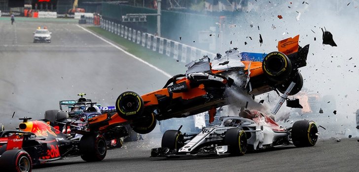 Alonso sobrevuela a Leclerc en Spa