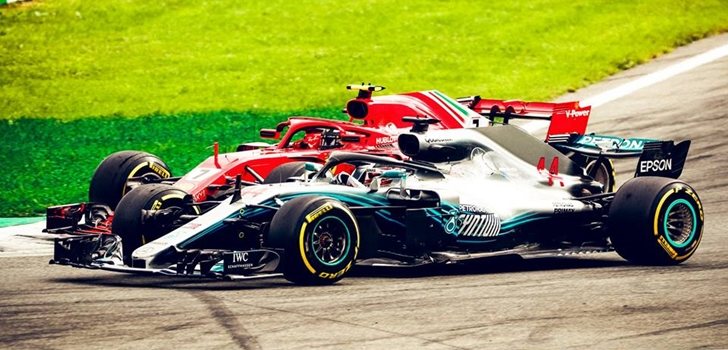 Hamilton y Räikkönen luchan en Monza