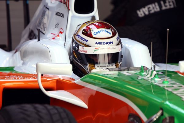 Force India presenta su nuevo VJM02