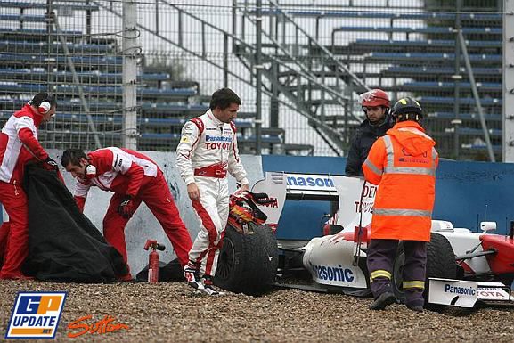 Mucha lluvia en Jerez y Ferrari no sale a pista