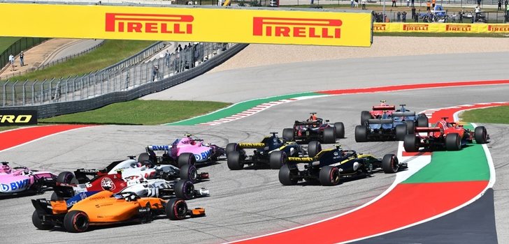 Los coches de F1, en la salida de Austin