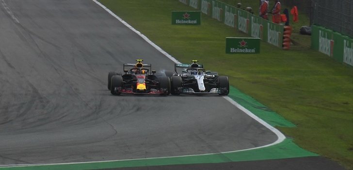 Verstappen y Bottas, al límite en Monza
