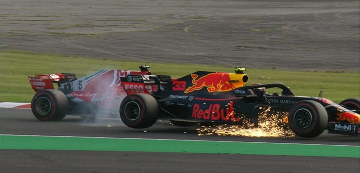 Vettel comete un error y choca con Verstappen