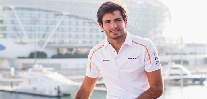 Sainz, durante una entrevista de McLaren