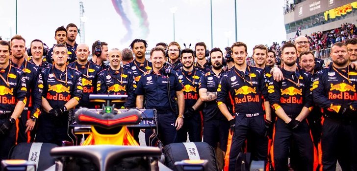 El equipo Red Bull, al completo