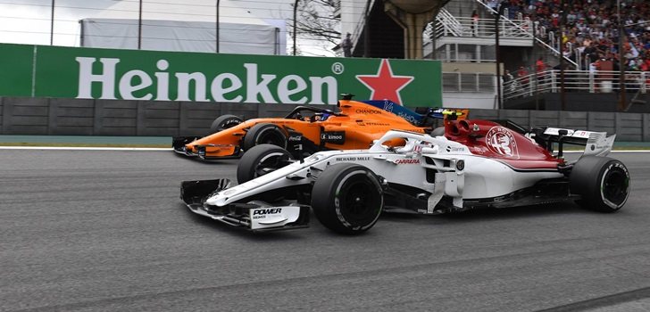 Leclerc lucha con Alonso en 2018