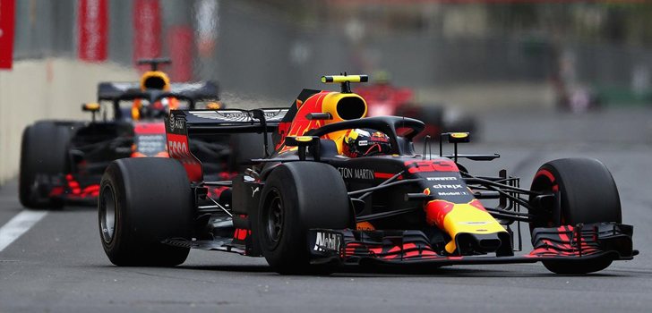 Verstappen y Ricciardo
