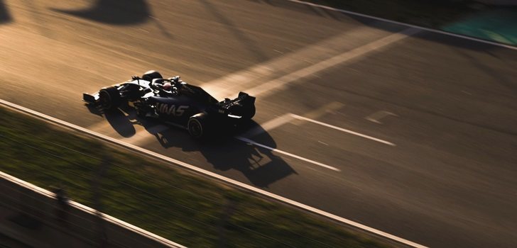 Grosjean rueda en el tercer día de test