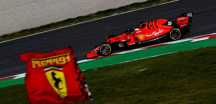 Vettel rueda en Montmeló