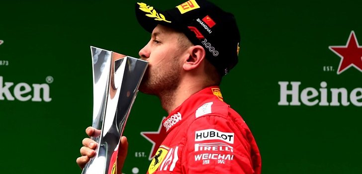 Vettel celebra el podio en China