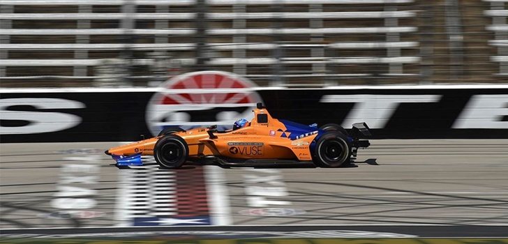 Alonso se prepara para la Indy