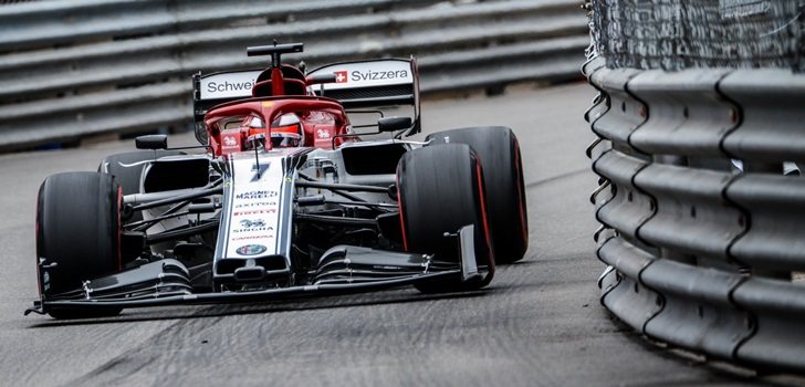 Räikkönen se baja del C38