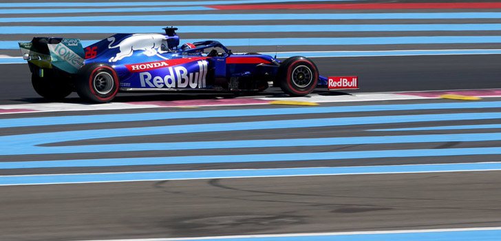 Daniil Kvyat en Paul Ricard