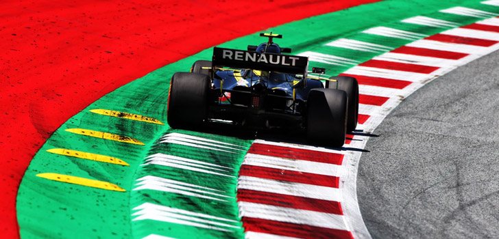 Nico Hülkenberg encarando una de las últimas curvas del Red Bull Ring