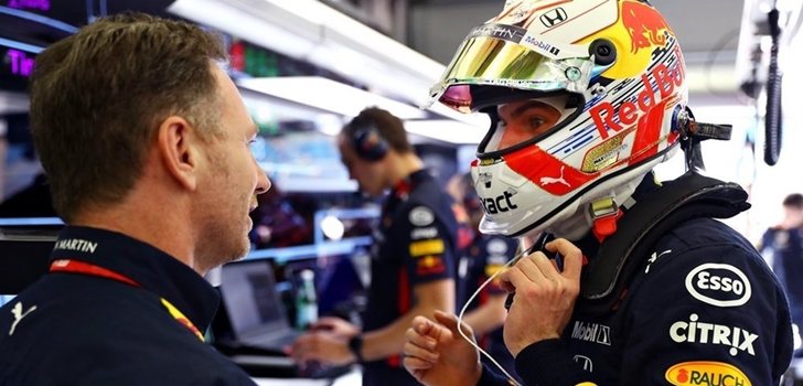 Horner y Verstappen mantienen una charla en Austria