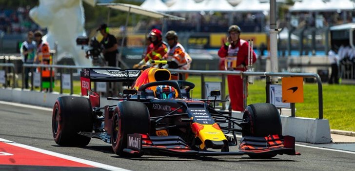 Gasly, en el pit lane del Red Bull Ring