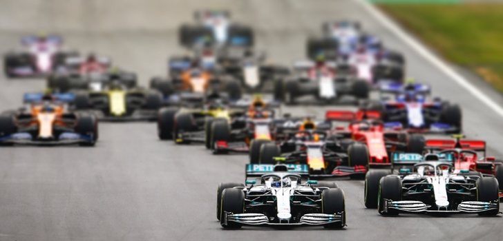 Bottas, durante la salida del GP de Gran Bretaña