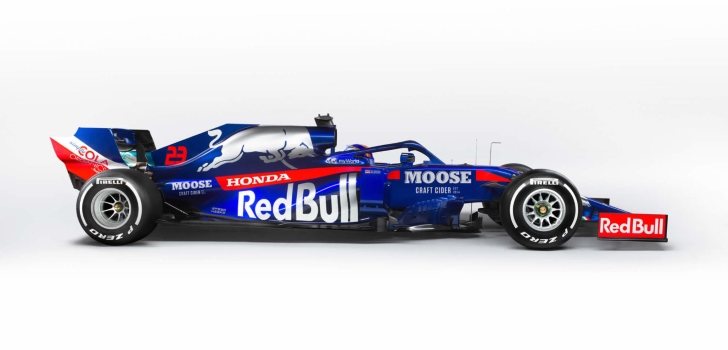 albon atrae marcas tailandesas a la f1 moose