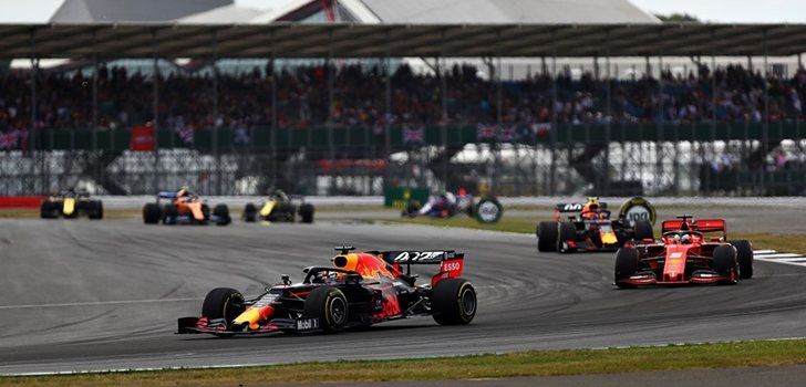 Verstappen, por delante de Vettel en Silverstone