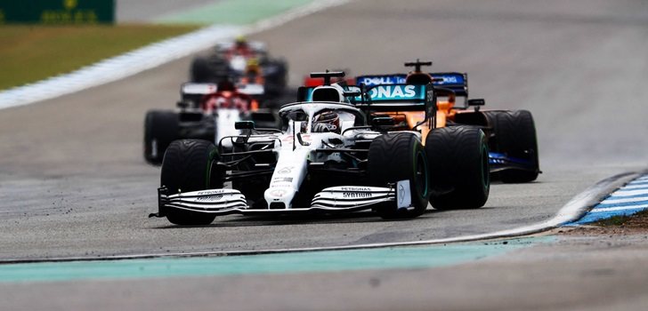 Hamilton rueda por delante de Sainz en el GP de Alemania 2019