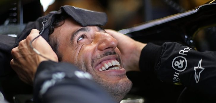 Ricciardo, subido al RS19