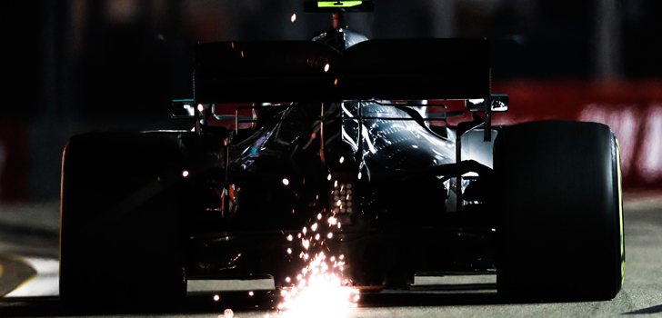 Chispas del W10 en la noche de Singapur