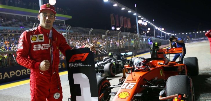 Pole Leclerc Singapur 2019