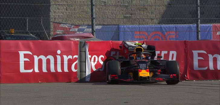 Accidente de Alexander Albon en curva 13 de Rusia