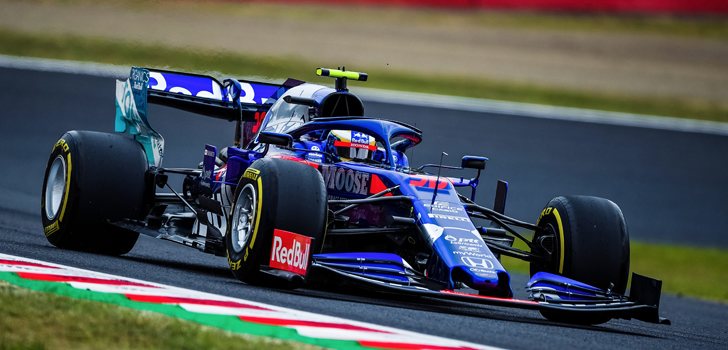 Naoki Yamamoto, rodando con el STR14 en Suzuka