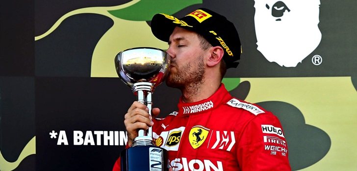 Sebastian Vettel celebra su segundo puesto en Suzuka