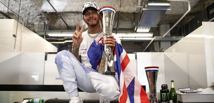 Lewis Hamilton celebra su sexto título