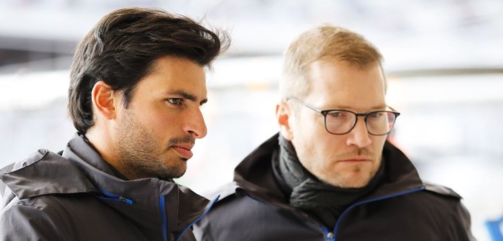 Sainz, junto a Seidl en Austin