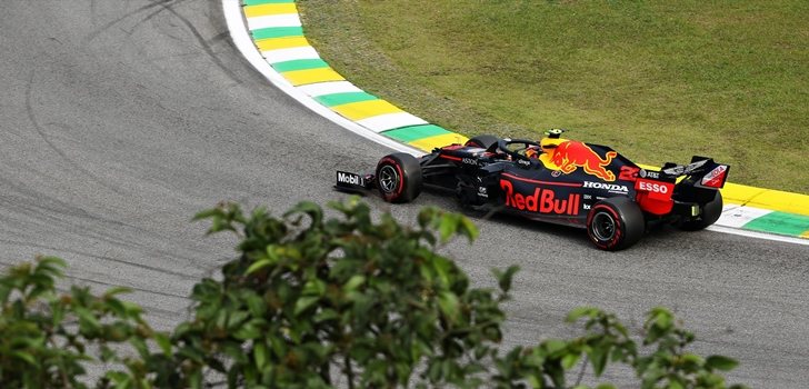 Albon rueda en el GP de Brasil 2019