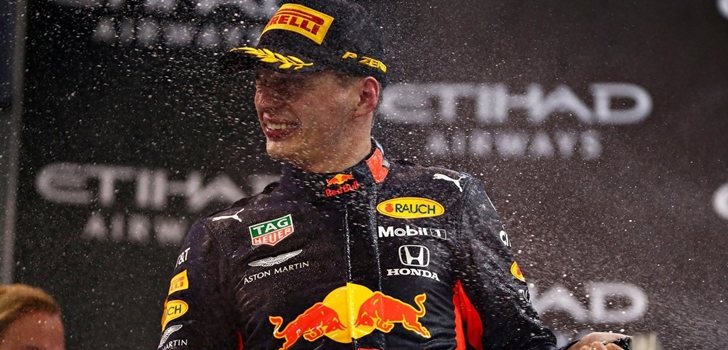 Verstappen celebra su podio en Abu Dabi