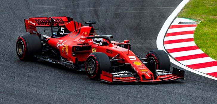 Vettel rueda en los test de Abu Dabi