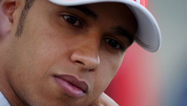 Hamilton niega los rumores sobre su posible salida de McLaren