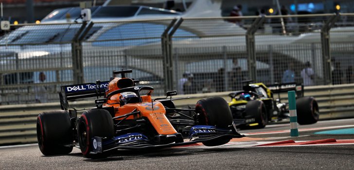 Batalla entre Carlos Sainz y Daniel Ricciardo en Abu Dabi