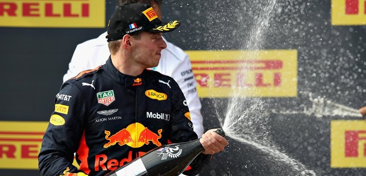Verstappen, en el podio 2019