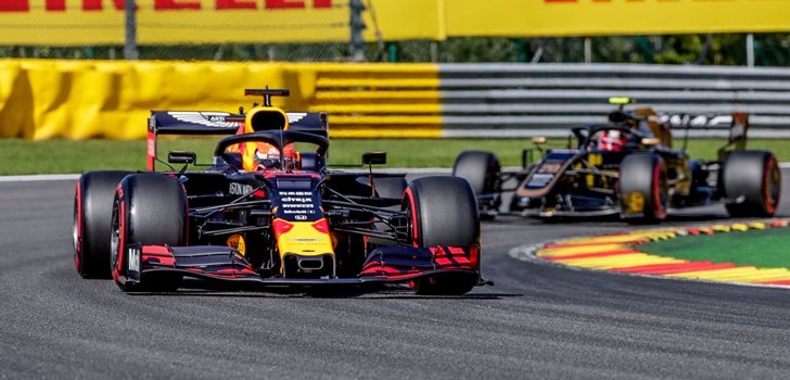 Verstappen, por delante de Magnussen