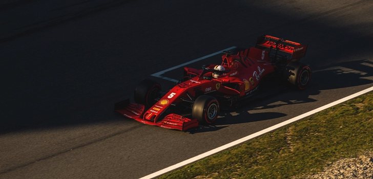 Vettel, durante la primera de test en Barcelona