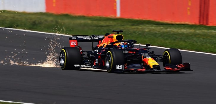 Albon, a los mandos del RB16 en Silverstone