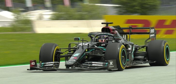 Hamilton, durante los Libres 2 de Austria