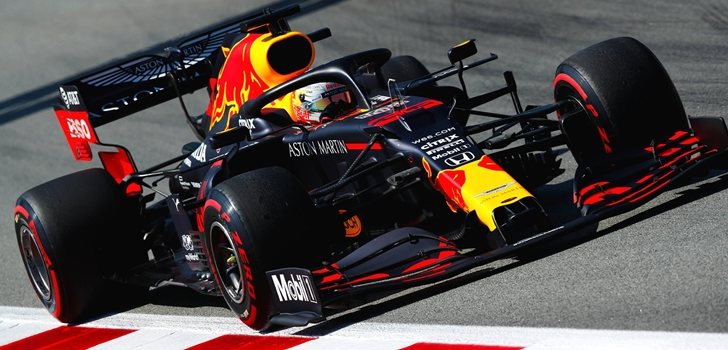 Verstappen rueda en Montmeló