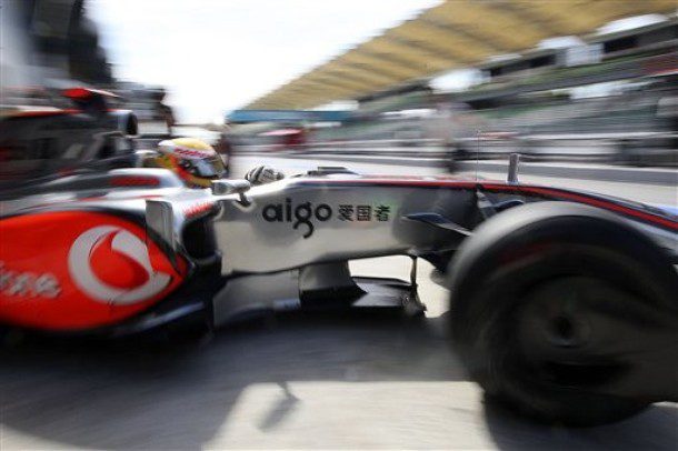 McLaren trabaja a fondo en los libres