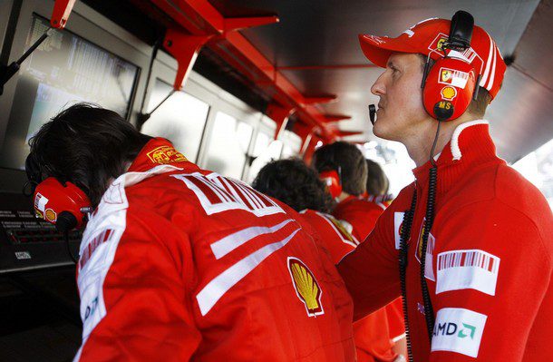 Schumacher pudo decidir la errada táctica de Kimi