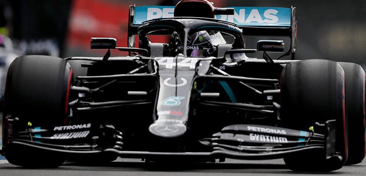 Lewis Hamilton, crítico con los neumáticos Pirelli de esta temporada