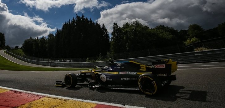 Ricciardo encara Eau Rouge en la Qualy