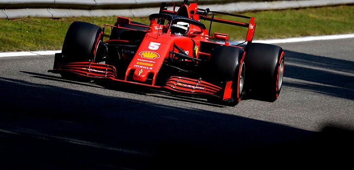 Mercedes domina en Italia y Ferrari se hunde en la clasificación