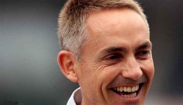 Martin Whitmarsh ofreció su dimisión