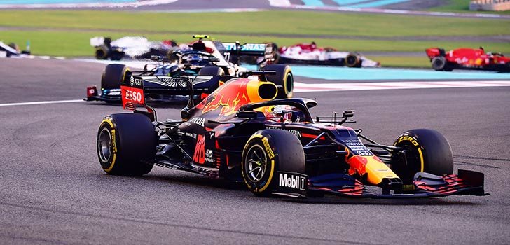 Ross Brawn destaca la actuación de Red Bull en Abu Dabi